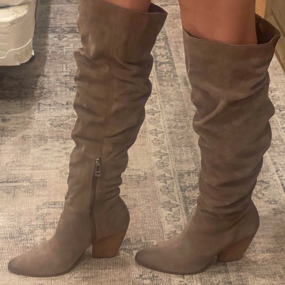 CHARLES BY CHARLES DAVID Noelle Over-The-Knee Slouch Boots size 9 beige - Picture 4 of 16